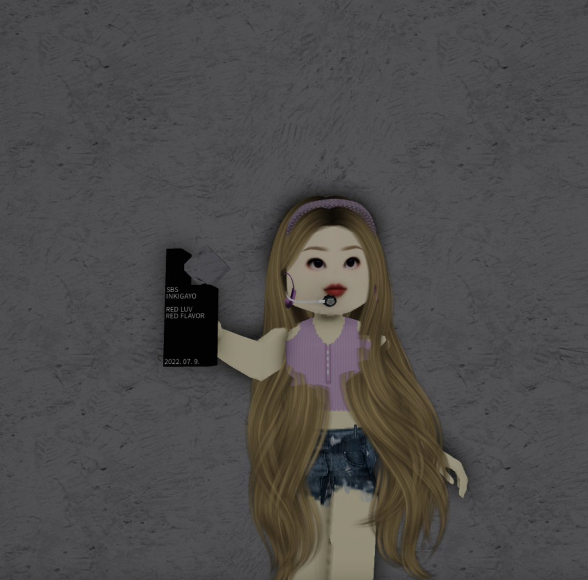 hiii_yerim's tweet photo. Trophy is now at our dorm safe! Thank you to everyone who came to the INKIGAYO until the next time... very... very... very... soon 😌🤭 https://t.co/fHOkpj45SX