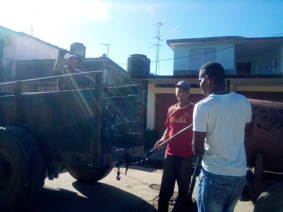 LuzardoMagdiel's tweet photo. 👉 Como parte de la preparación durante el Día Territorial de la Defensa se desarrollan ECOMAVI realiza diversas actividades en #JagueyEnVictoria🇨🇺💚 #Matanzas
#CubaPorLaVida #CubaPorLasPaz #DiaDeLaDefensa @IvnMartnezIzqu1 @mariofsabines @AmppGrande @CaridadPoey @SuselyMorfaG https://t.co/ib9pxHBSc3