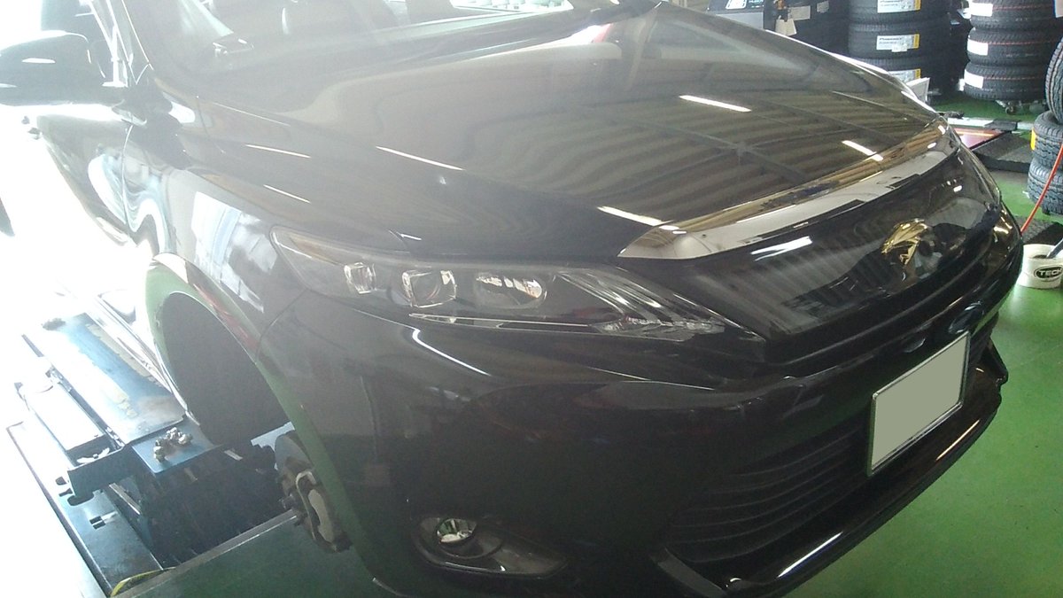 taiyaichiba1013's tweet photo. #トヨタ #ハリアー
#バイキング #テラテックHT 装着!
225/65 R17
SUV向け高剛性タイヤです!ウェット性能も確保。
#タイヤ市場 にて取り扱いございます!是非お問合せ下さい!
#Viking #TeraTechHT #17inch https://t.co/ivfIe19sud