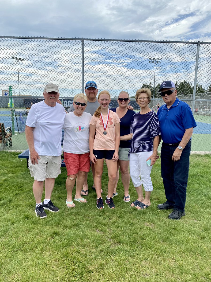 rosiemberg's tweet photo. So fun ☀️being warm☀️ and enjoying the outdoors while watching Megan on the courts today! #LumberjackOpen 2nd Place @BemidjiTennis @Megan_Berg1 https://t.co/TFQd3qsigW