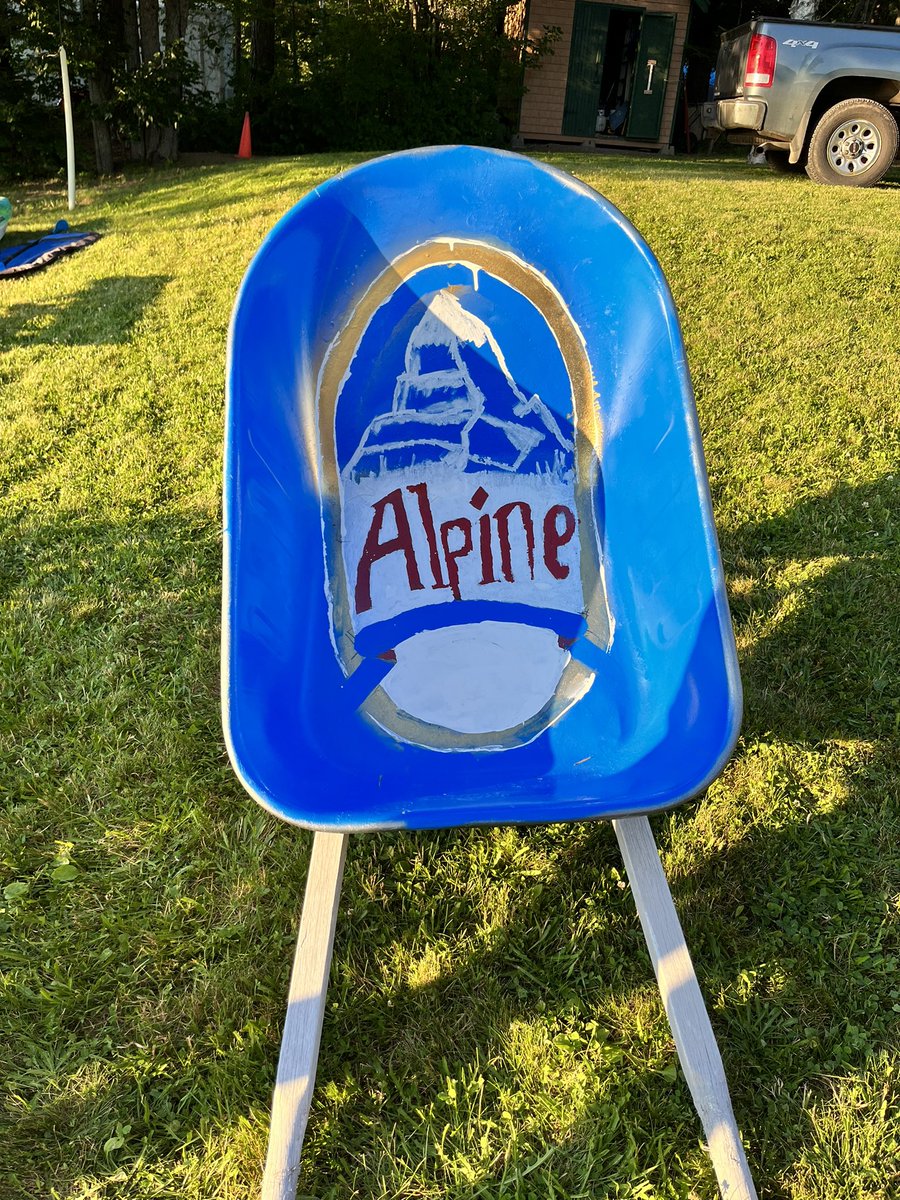 KathMelvin's tweet photo. The best kind of fire side chair is an Alpine Wheelbarrow #JimmyBarrow @MooseheadLager https://t.co/AkPxLhZWpr