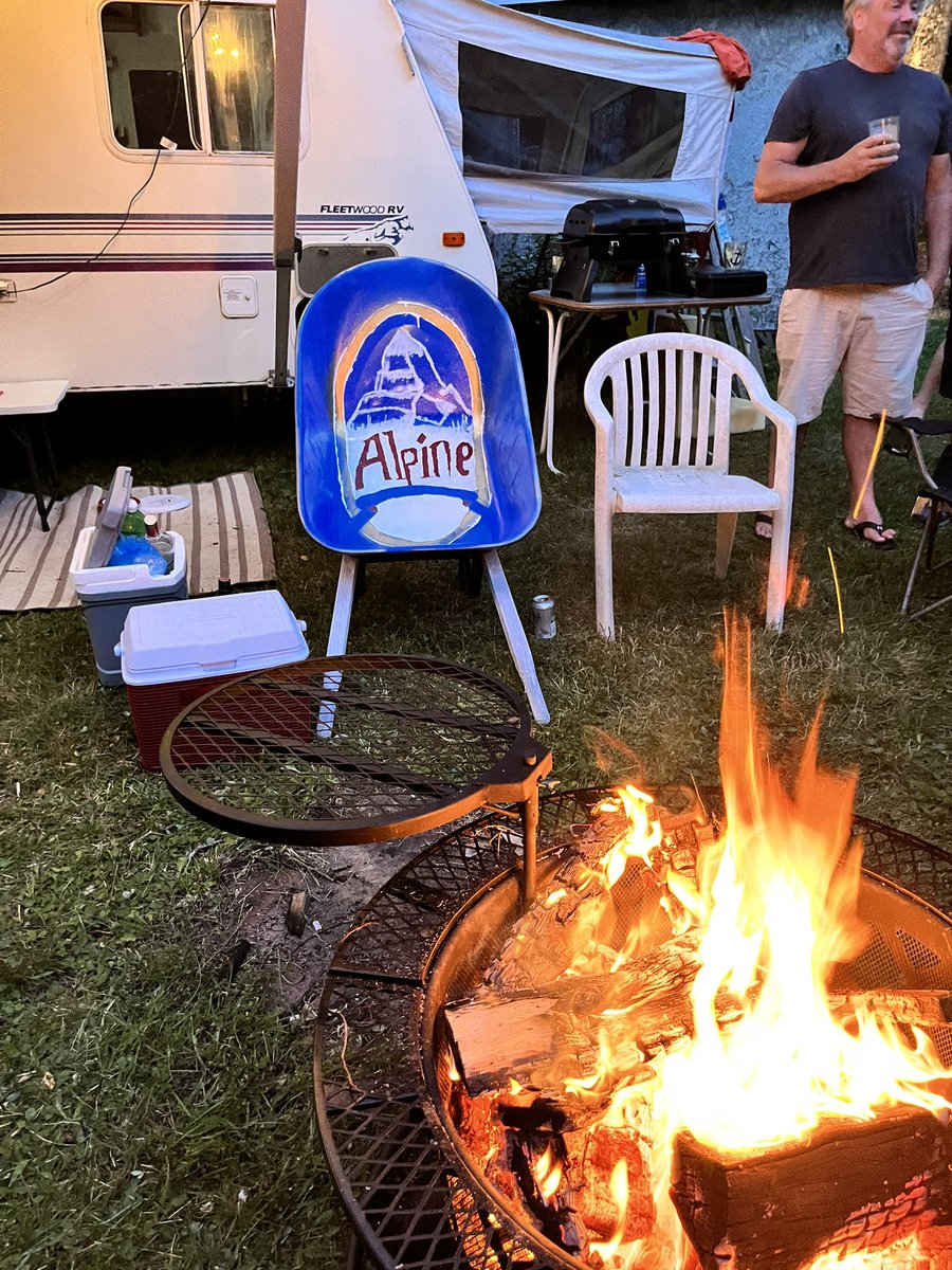 KathMelvin's tweet photo. The best kind of fire side chair is an Alpine Wheelbarrow #JimmyBarrow @MooseheadLager https://t.co/AkPxLhZWpr