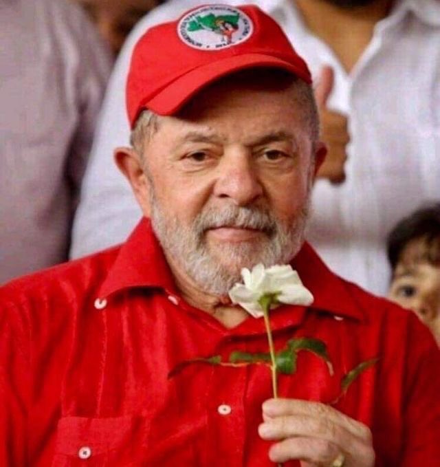 tyonglamour's tweet photo. é pra vc                                 obrigada
taeyong                                     lula <3 https://t.co/1rqPtv8ymo