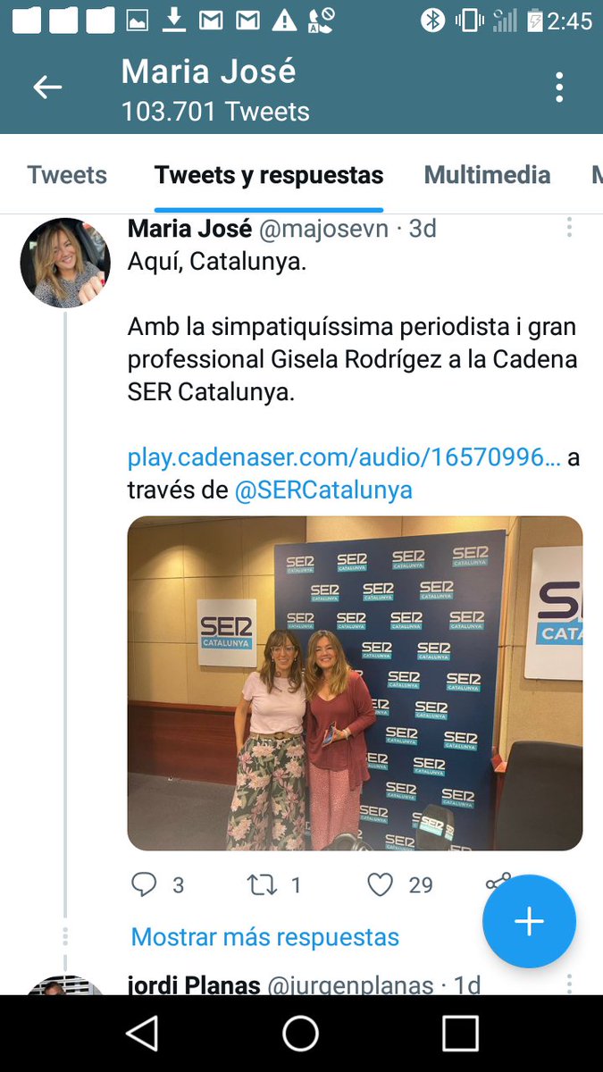 asdf12345_com's tweet photo. 4 merdes una porta un munt d'operacions a la cara actualment i l'altra amb ulls de morta és més jove que jo però diu com s'ha de viure i està completament lletja vella feta pols i curvada https://t.co/aXtVhoHACF