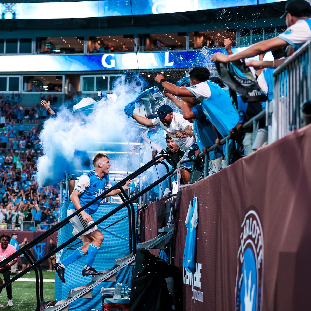 CharlotteFC's tweet photo. That’s OUR throne 😤 https://t.co/FpR9vo6Dew