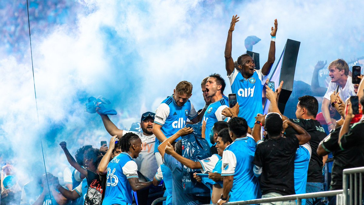 CharlotteFC's tweet photo. That’s OUR throne 😤 https://t.co/FpR9vo6Dew