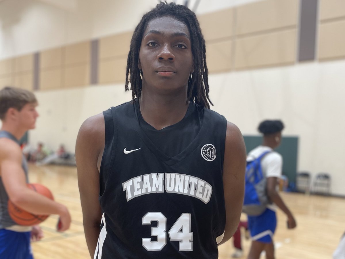 EliteHSscouting's tweet photo. Saturday night @Phenom_Hoops Summer Havoc standouts:

2023
📷Sebastian Akins (1 of 1 Elite)
Jordan Butler (1 of 1)
📷Brandon Crawford (HYB Raps)

2024
📷Jarin Stevenson (Team United)
Jordan Vick (Team Trezz)
Quay Watson (United)

2025
Robert Moore (TMP)
📷Zymicah Wilkins (United) https://t.co/xWkWcSRWj1