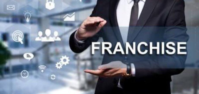 GarrawayGrant's tweet photo. Why do #franchisors strictly control what happens at each #franchise?

#franchises carefully curate their customers’ #brandexperience so that if they walk into any of their #franchisees, they get exactly what they expect

 https://t.co/SMYJTvyFX6

#ggfc @URfranchise https://t.co/eKeXe1DDMr