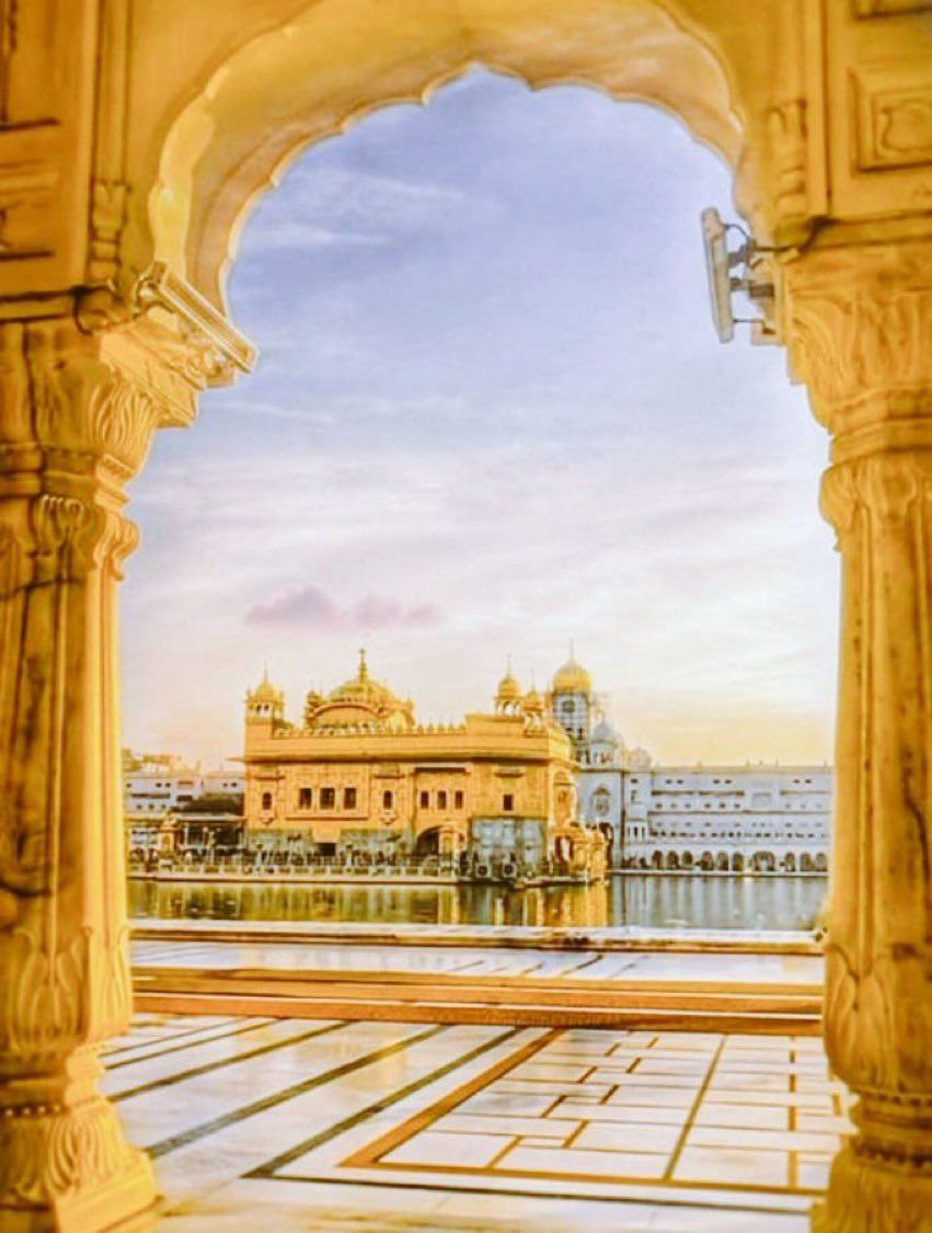 Mann7811's tweet photo. ਧੰਨ ਧੰਨ ਰਾ���ਦਾਸ ਗੁਰ , ਜਿਨ ਸਿਰਿਆ ਤਿਨੈ ਸਵਾਰਿਆ॥🙏🙏
#SundayMotivation https://t.co/WfFfbLPVDq