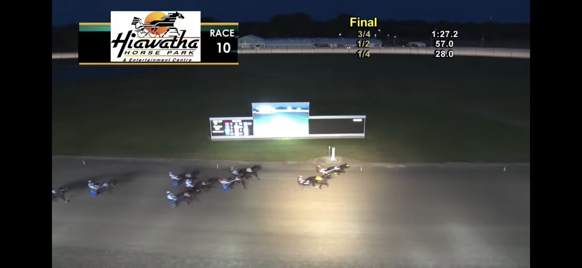 .<a href="/DanielWClements/">Daniel Clements</a> completes his first 4 win card since returning to the bike this summer 💪💪💪💪.