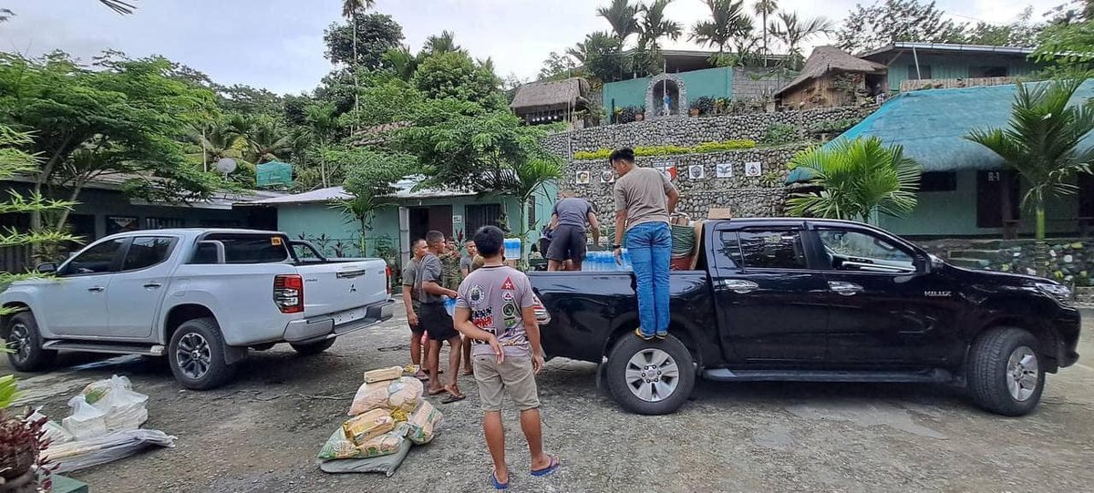 Former vice president and lawyer Leni Robredo on Saturday announced that the Angat Buhay program has partnered with other volunteer organizations to help the victims of flash floods in Banaue, Ifugao.