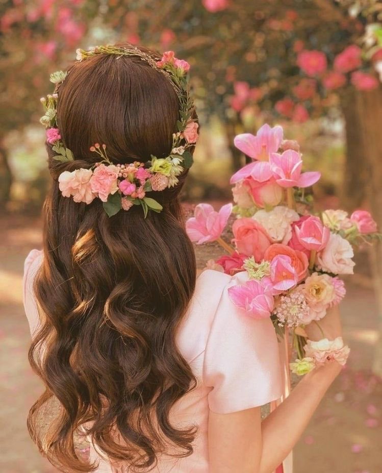 لاعاد تهتم واجدبزينة العيد   
العيد اصلاً زينته في حضورك
 #كشخه_العيد