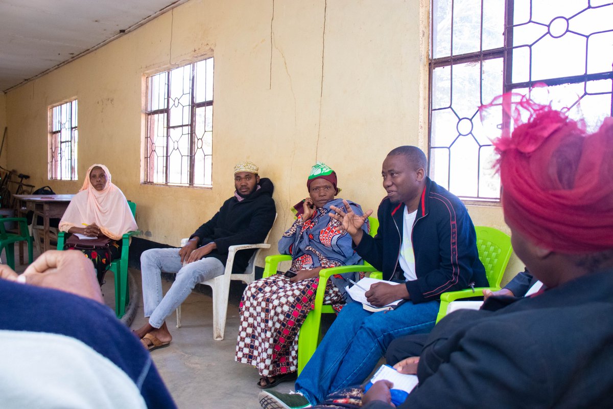 SWFFTanzania's tweet photo. #Day2 of Capacity needs Assessment in Singida.

Last Friday @ActionaidTz met with Women Rights Associations, #Youth and Community Development Facilitators of Mtinko ward to identify their capacity needs. Needed to develop a #Capacity-building session.

#ActionaidTz https://t.co/3vYDDJX0wS