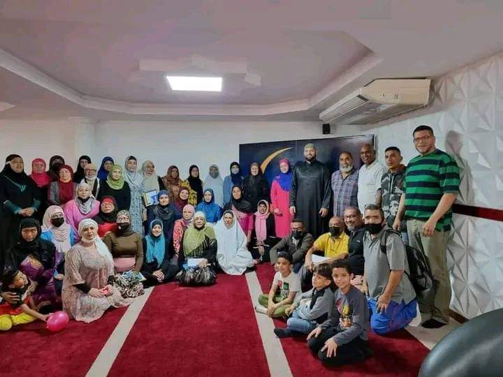 AK53914826's tweet photo. #Alhamdulillah.
दक्षिण अमेरिकी के वेनेजुएला में अभी हाल ही दिनों में बहुत से लोगों ने #दीन_ए_इस्लाम कुबूल किया है.इस्लाम यूरोप, अमेरिका में सबसे तेज़ी से फैलने वाला मज़हब है।
#ComeToIslam
#EidAdhaMubarak https://t.co/nL9VNTtEpe