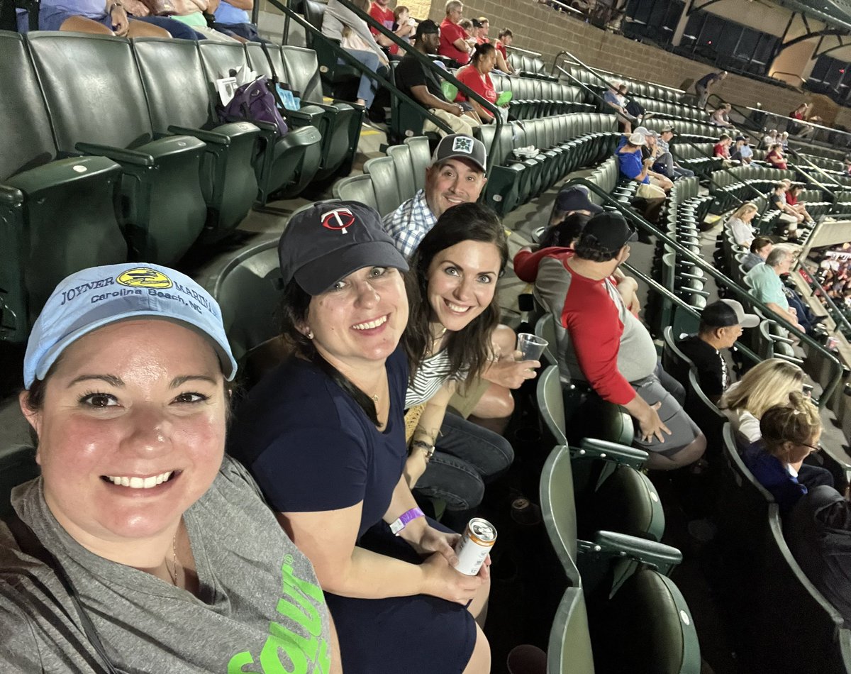 Great night for Baseball and it’s Craft Beer Night <a href="/LouisvilleBats/">Louisville Bats</a> ⚾️ #GoBatsGo