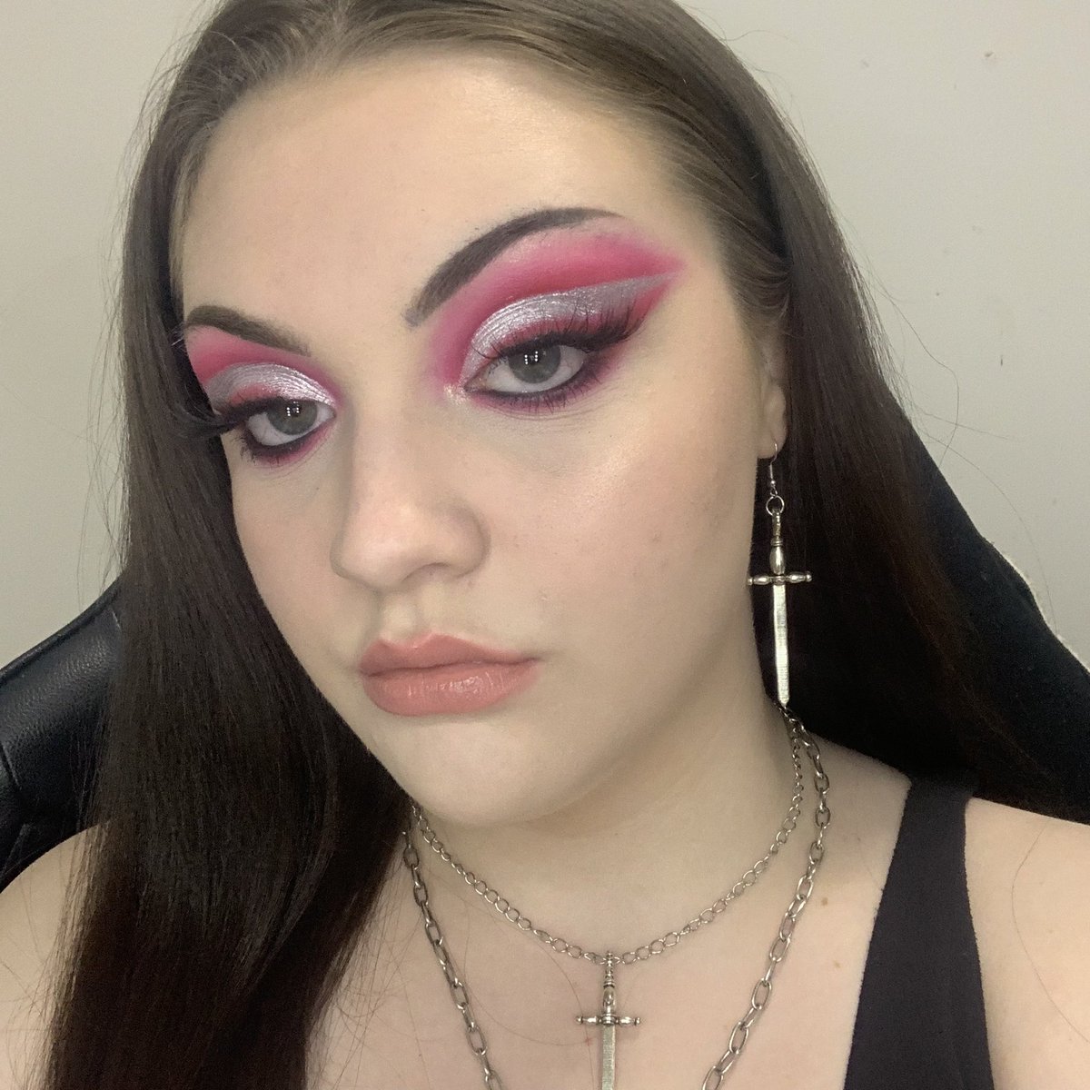 kiraalayne's tweet photo. all tutorials on my tiktok account! links in my bio! follow my insta to see them on time lmaoo https://t.co/hbTwEuvs8X