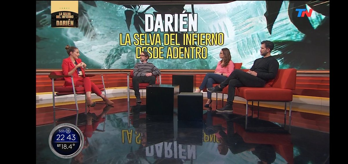 gsleiton1's tweet photo. Cuanto dolor y horror en los rostros de niños y padres que van en busca de un mundo mejor. Excelente documental @carola_amoroso, felicitaciones a todo el equipo por su trabajo para hacer visible esta cruda y triste realidad. https://t.co/GBWVUzBOB4