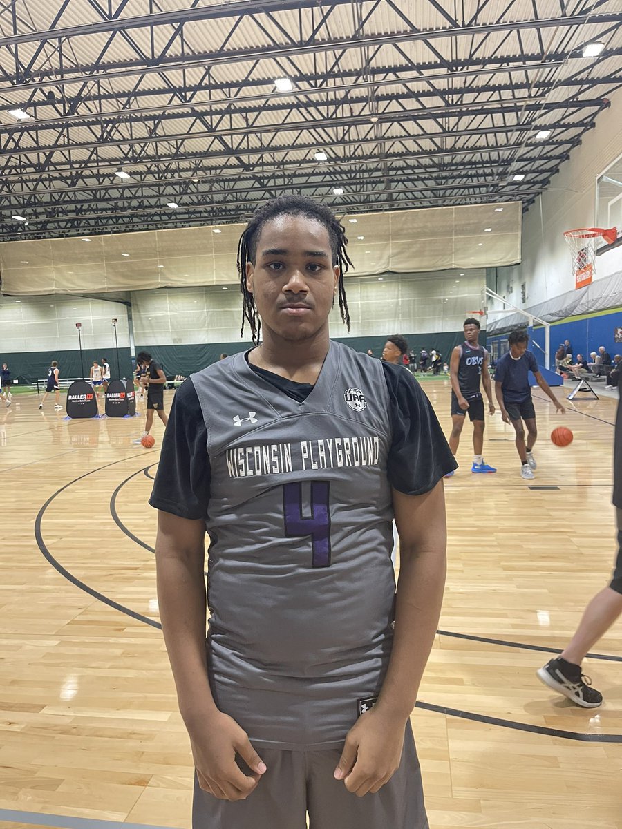 WisPlayground23's tweet photo. Hard fought win over Next Generation @bayloryouth Chicago Summer Jam 55-50 @taso_giannaras 18pts @TreshawnJones9 11pts 5 Rebs @sam14670093 13pts 6 Rebs @WisBBYearbook @PGC_Playground https://t.co/MhtvqSI9CO
