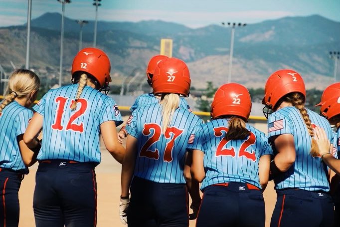 Another win for the Clones! 3-0 going into the Semi’s. Play at 8am tomorrow on field C at Sherman park! After a teammate broke her wrist in warmups the Clones play for each other. That win is for our #22. Great games for the Cyclones. #rollclones #family #playingfor22 #TR