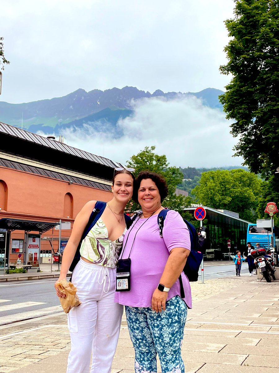 IlligAdventures's tweet photo. Passed through breathtaking Austria for lunch. Those are mountains in the clouds 💕 https://t.co/nhoffTRvRc