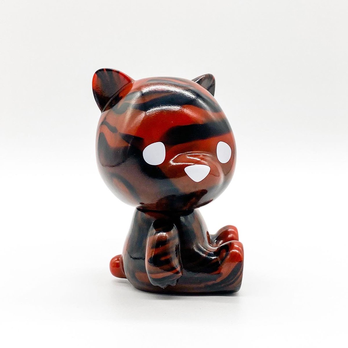 lukechueh's tweet photo. Hello Lukey “Carnage” version. On sale Sunday (tomorrow) 12pm PST
https://t.co/XbsfRDesdV
#sofubi #arttoy #hellolukey #lukechueh https://t.co/QTyZlyWSz8