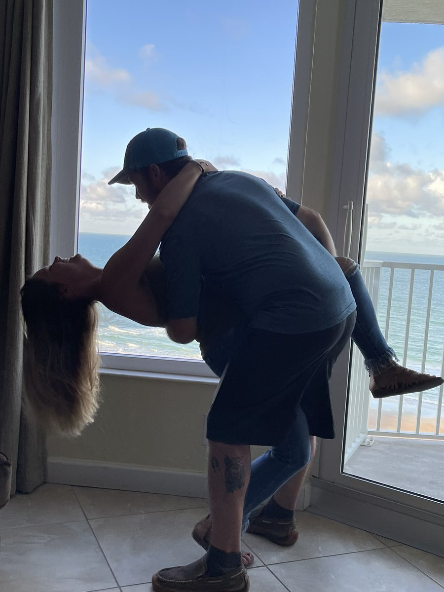 Trisha_Lee92's tweet photo. This has to be one of my favorite pictures of us an vacation! Beautifully imperfect! 🥰 We eloped without planning it and without anyone knowing…shoot we didn’t even know we were going to till the day of. https://t.co/3YMLl0mV8l
