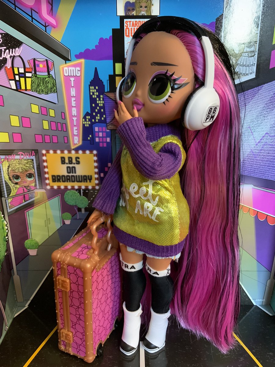 fangirlingArale's tweet photo. No, because that City Babe #LOLOMG #dolltwt #citybabe https://t.co/JfG3VeJ2eW