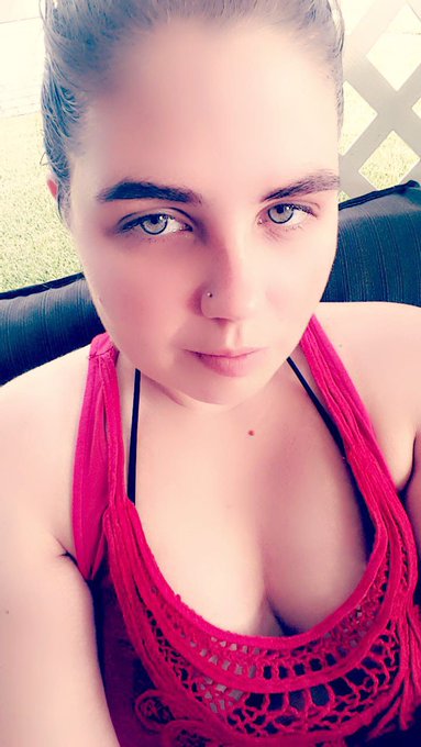 The power of angles 🤷🏻&zwj;♀️#spicy #amateurphotos #internetdown https://t.co/9kaiqO4qG1<a href="/tag/spicy"class="tags">#spicy</a><a href="/tag/amateurphotos"class="tags">#amateurphotos</a><a href="/tag/internetdown"class="tags"><span>#internetdown</span></a>