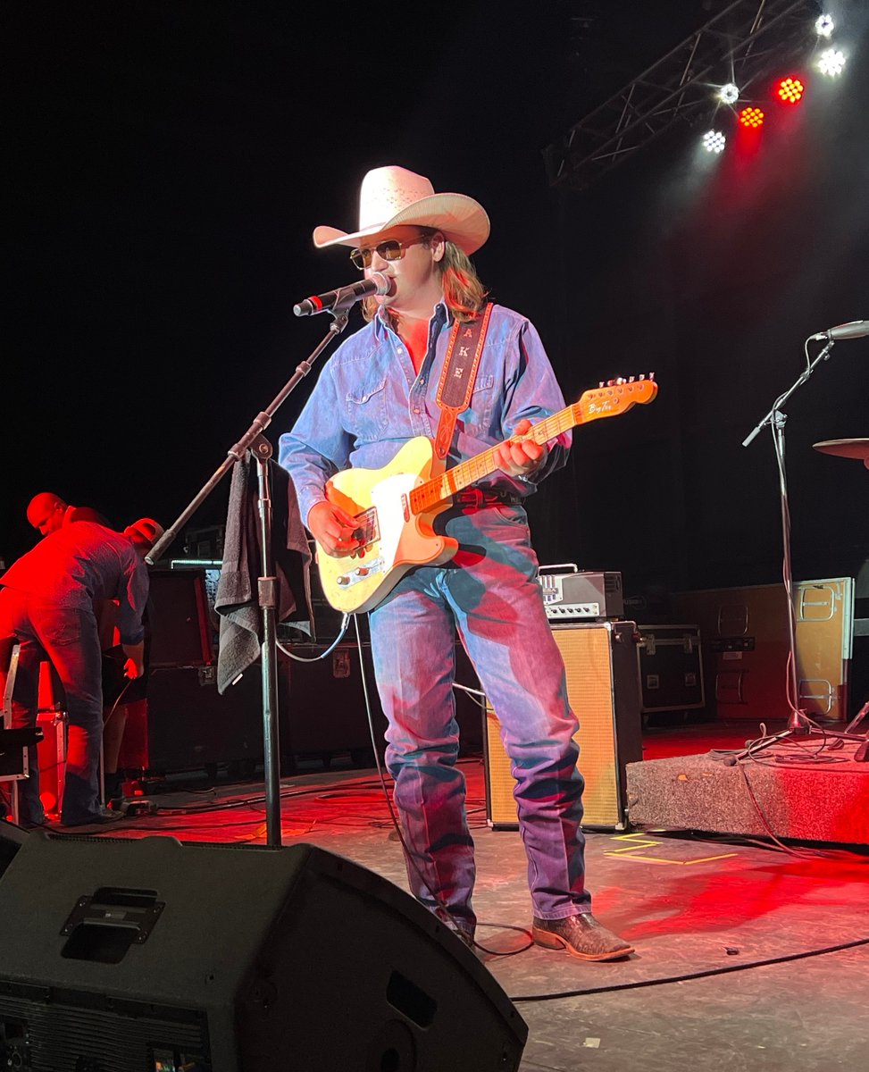 VarietyAttract's tweet photo. @JakeWorthington brings his music to Saloon Stage at @CountryConcert 
#varietyattractions #countryconcert2022 https://t.co/Dm0HBK6Fve