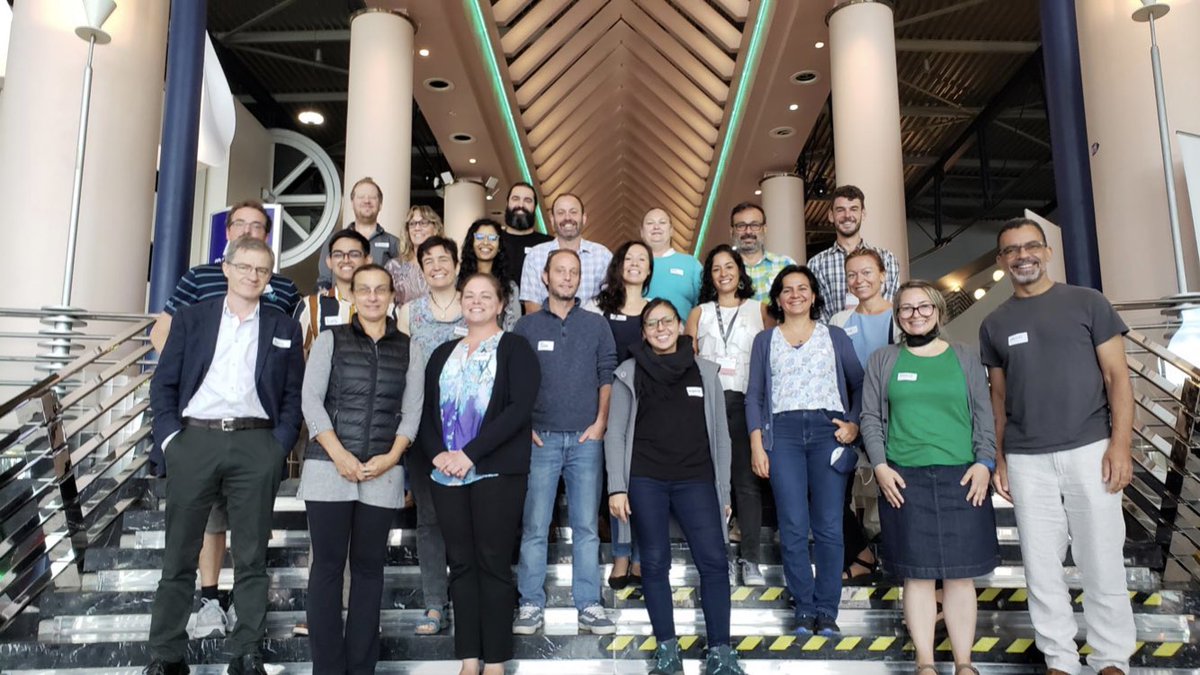DiseaseMatters's tweet photo. The @IUCNRedList panel participants for the corals @ICRS_2022 - there are many many more who have lent their expertise to characterising corals from the Indo-Pacific and Atlantic https://t.co/4Jce3hR8J8
