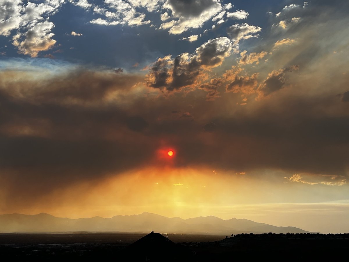 aliflynngaffney's tweet photo. 🙏🏻💔 Prayers &amp; safe passage being sent to all impacted by the #JacobCityFire &amp; thank you to all of our firefighters &amp; emergency services professionals. https://t.co/iMwzBWRVQz