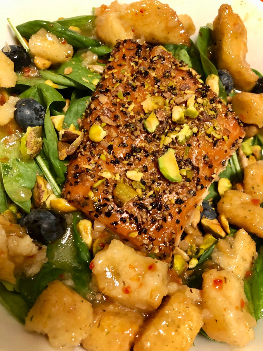 Leigh Tobes tweet media