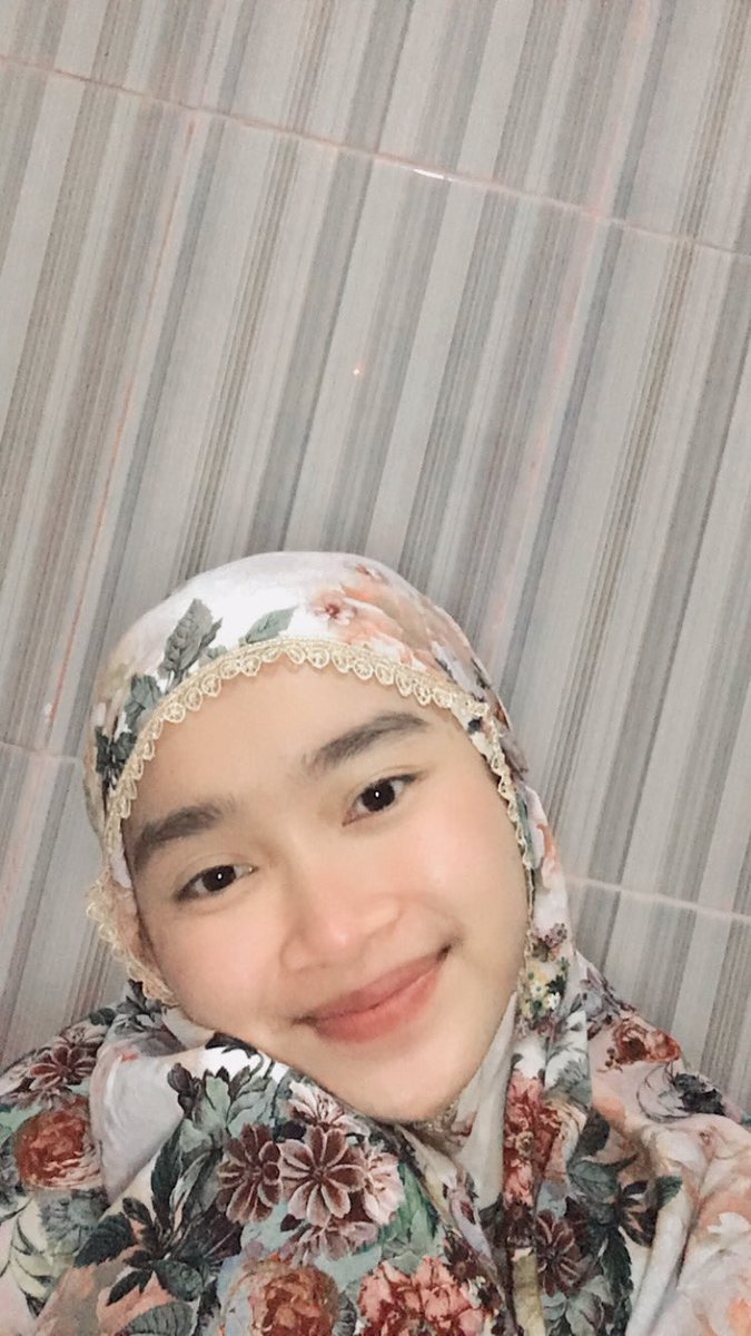nhdftlkhsn's tweet photo. Selamat berkurban gezz https://t.co/1feftPC9Xv