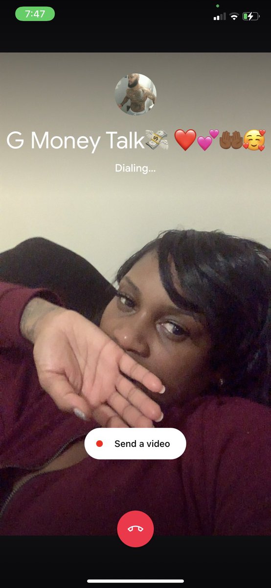 LookYallLady's tweet photo. That man love me some me https://t.co/5nuTCPMsAK