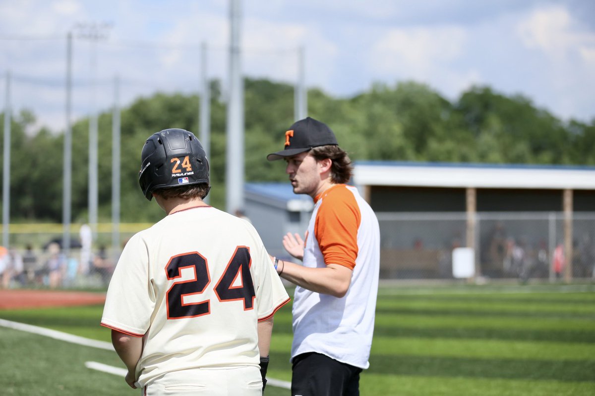sharonljones230's tweet photo. Coach Nick Tarasi @TigersPgh in action. One of the best coaches Garrett Jones #12 has experienced. #Daytonohio #GMB #rawlingsboys #Rawlingtigers #lifelesssons #Pittsburghbaseball https://t.co/z95fr8F5fv