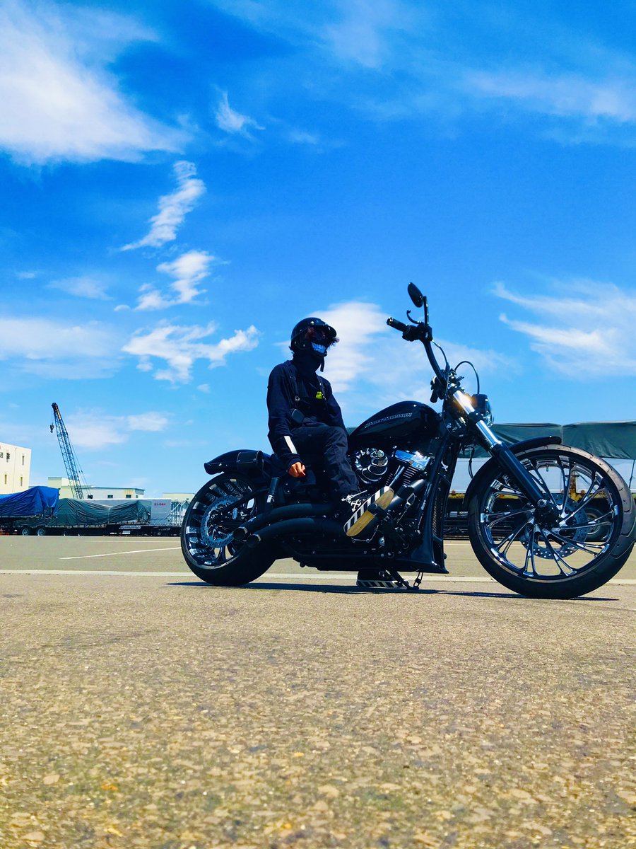 suzy_breakout_7's tweet photo. 投票行ってきました。
今日は良い天気ですね。
#ハーレーダビッドソン
#ブレイクアウト
#breakout
#Harleydavidson
#fxbrs
#ハーレー乗りと繋がりたい
#harleydavidson
#performancemachine
#バイク好きと繋がりたい https://t.co/4Ck9Y2zOlU
