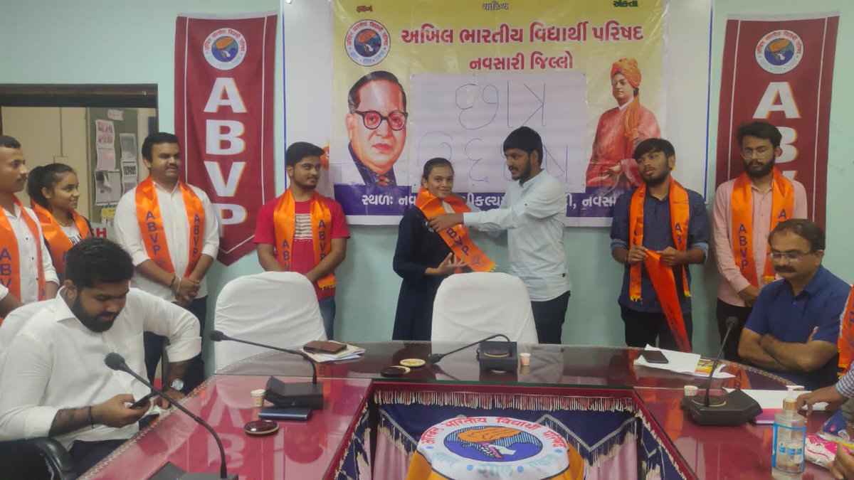 NavsariAbvp's tweet photo. નગર અધ્યક્ષ તરીકે ડૉ. ચિન્મય ડે
નગર મંત્રી તરીકે નિખિલ પાટીલ 
નુતન કારોબારીને શુભેચ્છાઓ સહ અભિનંદન છે.
#ABVPFoundationDay
#ABVPNavsari
#ABVPGujarat https://t.co/iEzli1UR9S