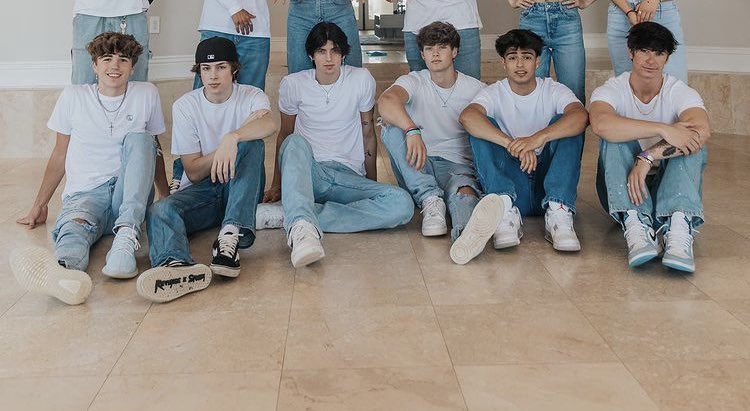 // so please! wether you have an acc with the fc or you can make one please!!