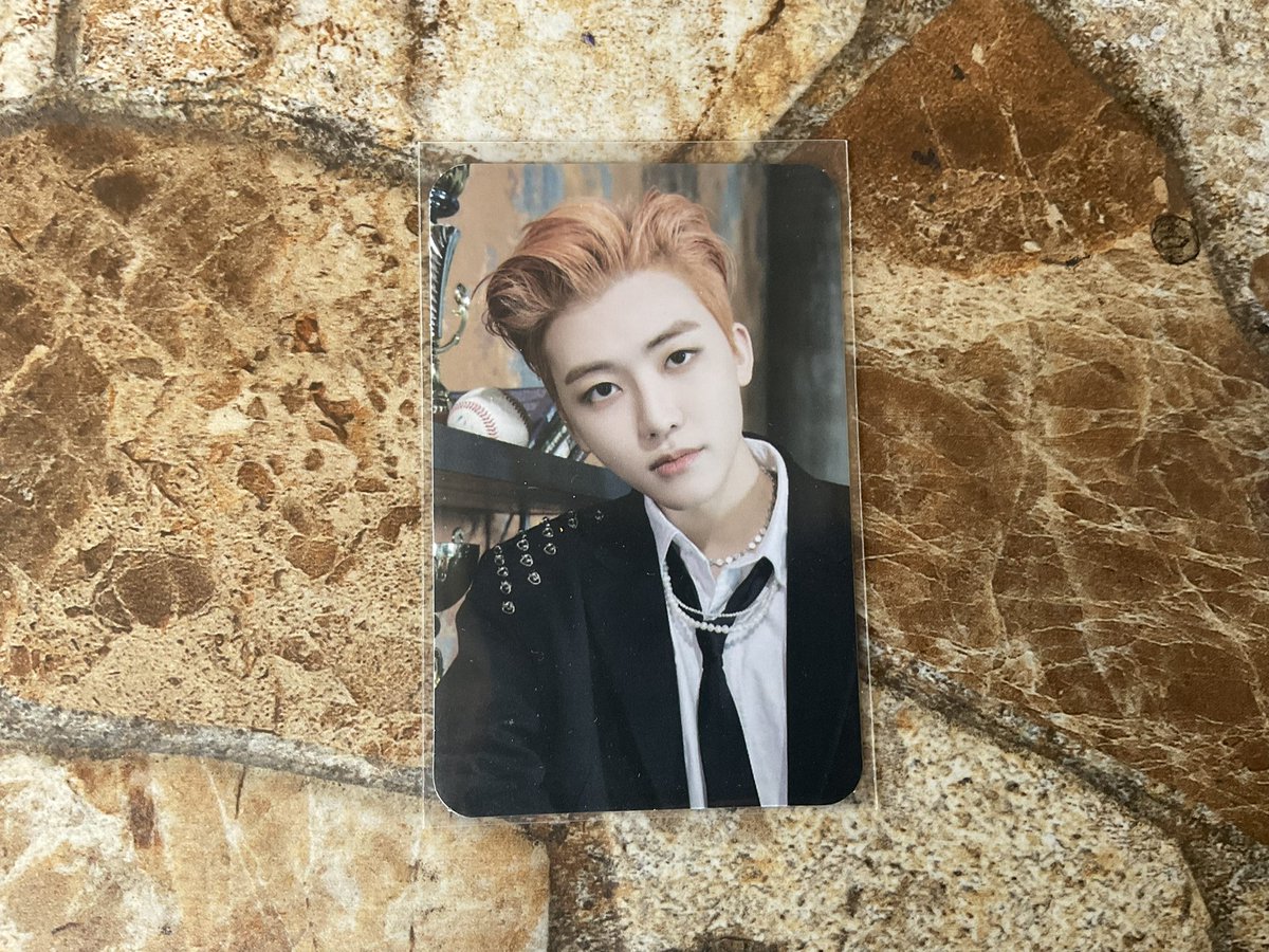 dew_2559 l ขายการ์ดค่า tweet media