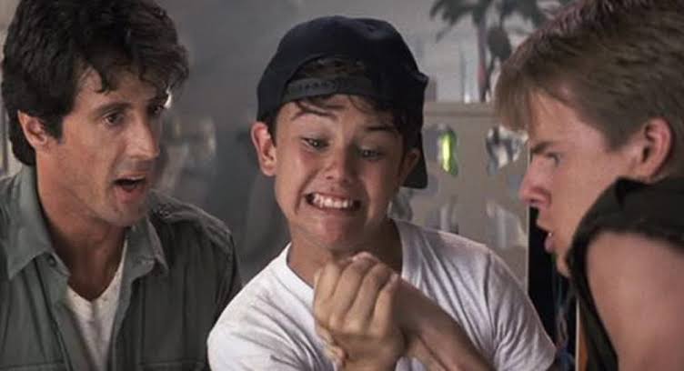 ダメガネ Auf Twitter オーバー ザ トップ フジ版 Tbs版 テレ朝版 シルヴェスター スタローン 羽佐間道夫 玄田哲章 安原義人 デヴィッド メンデンホール 神藤一弘 井上大輔 藪下博文 ロバート ロッジア 鈴木瑞穂 小林勝彦 坂口芳貞 Overthetop 俺が死ぬ