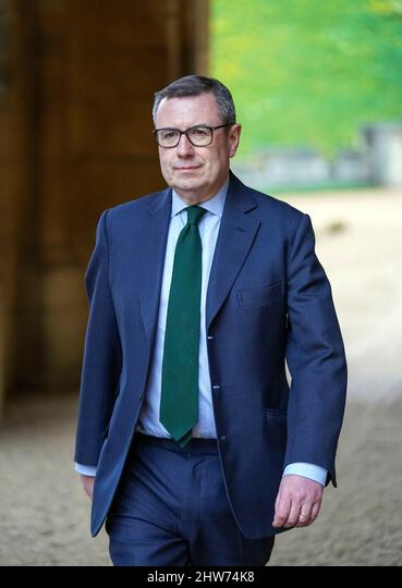 byetwit's tweet photo. So Edward "Popinjay" Young has shown that he has the final say in what Betty does...and there seems to be no limit to what he will allow to protect the alleged paedo, the influence peddler, the philanderer, the bagman and corrupt politician?

No wonder Sir Bulgegate HATES H&amp;M https://t.co/HbX8nqrwBV