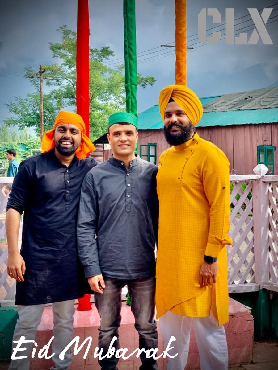 gpats1981's tweet photo. Love, Happiness &amp; Peace to Prevail 🌙

#Eidmubarak #indianarmyinkashmir #Kashmir #peace #eidaladha #KupwaraTerriers #CLX https://t.co/qnqLzMsqn1