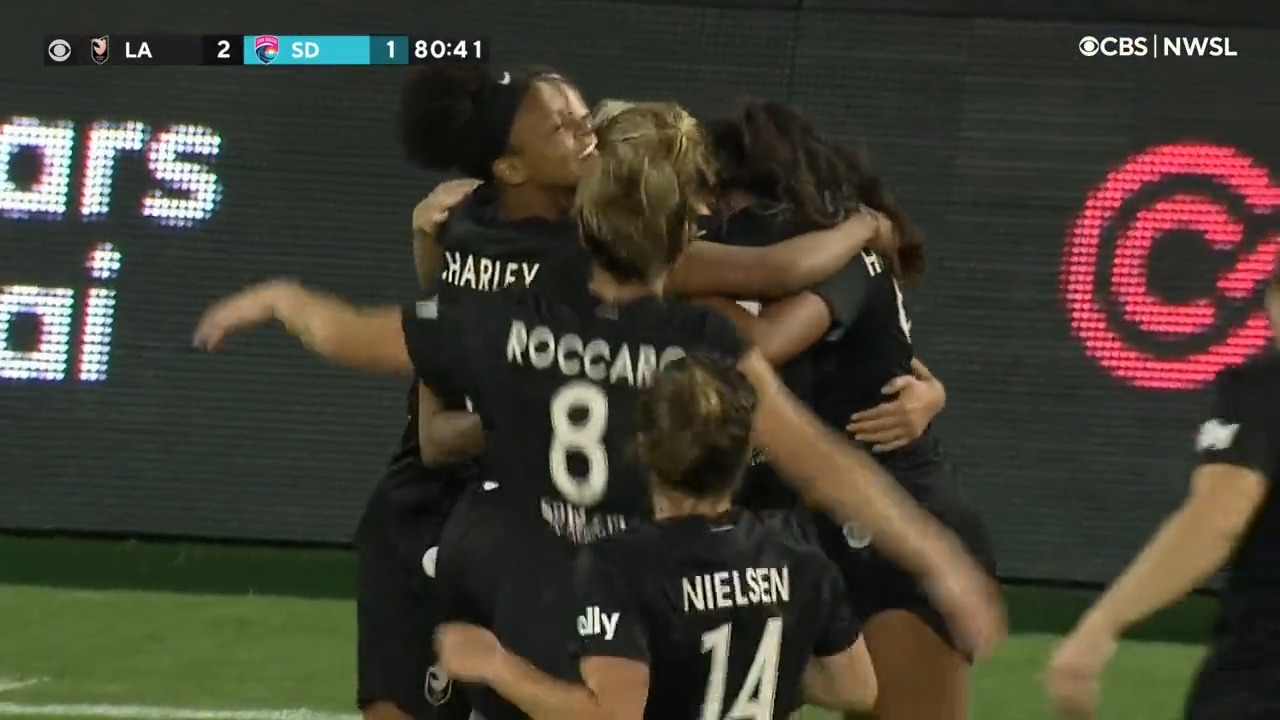 CLAIRE EMSLIE GOAL! ⚽

FIRST game, FIRST goal for @emslie22 repping the @weareangelcity jersey! 👏👏

#AngelCityFC | #LAvSD”