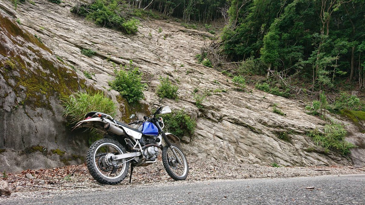 hirossi_46's tweet photo. 今日も泥んこ遊び♪
#suzuki
#djebel
#offroad
#motocro
#林道
#林道ツーリング
#林道アタック
#スズキ
#ジェベル
#オフロード
#モトクロス
#房総半島
#ツーリング
#原付二種
#125cc
📹https://t.co/69XF3yI0ox
📹https://t.co/Xia0GxLPWA https://t.co/bZT8kV0jXv