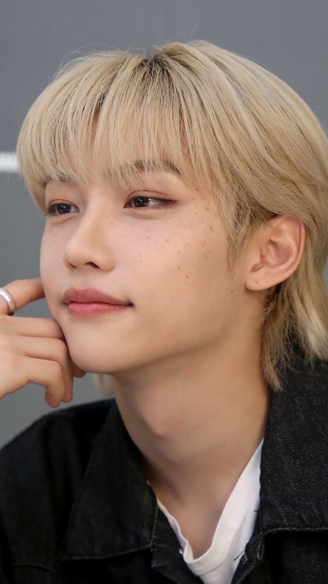 daily felix jagiya (@lixarchve) on Twitter photo 