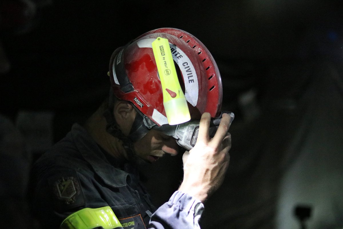 DPCgov's tweet photo. 3 giorni di esercitazione di #protezionecivile 
Squadre USAR da Francia, Romania e Italia 👩‍🚒🇫🇷🇷🇴🇮🇹🇪🇺
Uno scenario operativo complesso con la simulazione del collasso di un tunnel della linea metropolitana a Milano. Questa è EU-Modex Italy 2022👉  https://t.co/6E9Kfl1PsK
#10luglio https://t.co/9fJkMNP7Lb