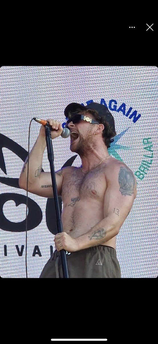 Tom Grennan tweet media