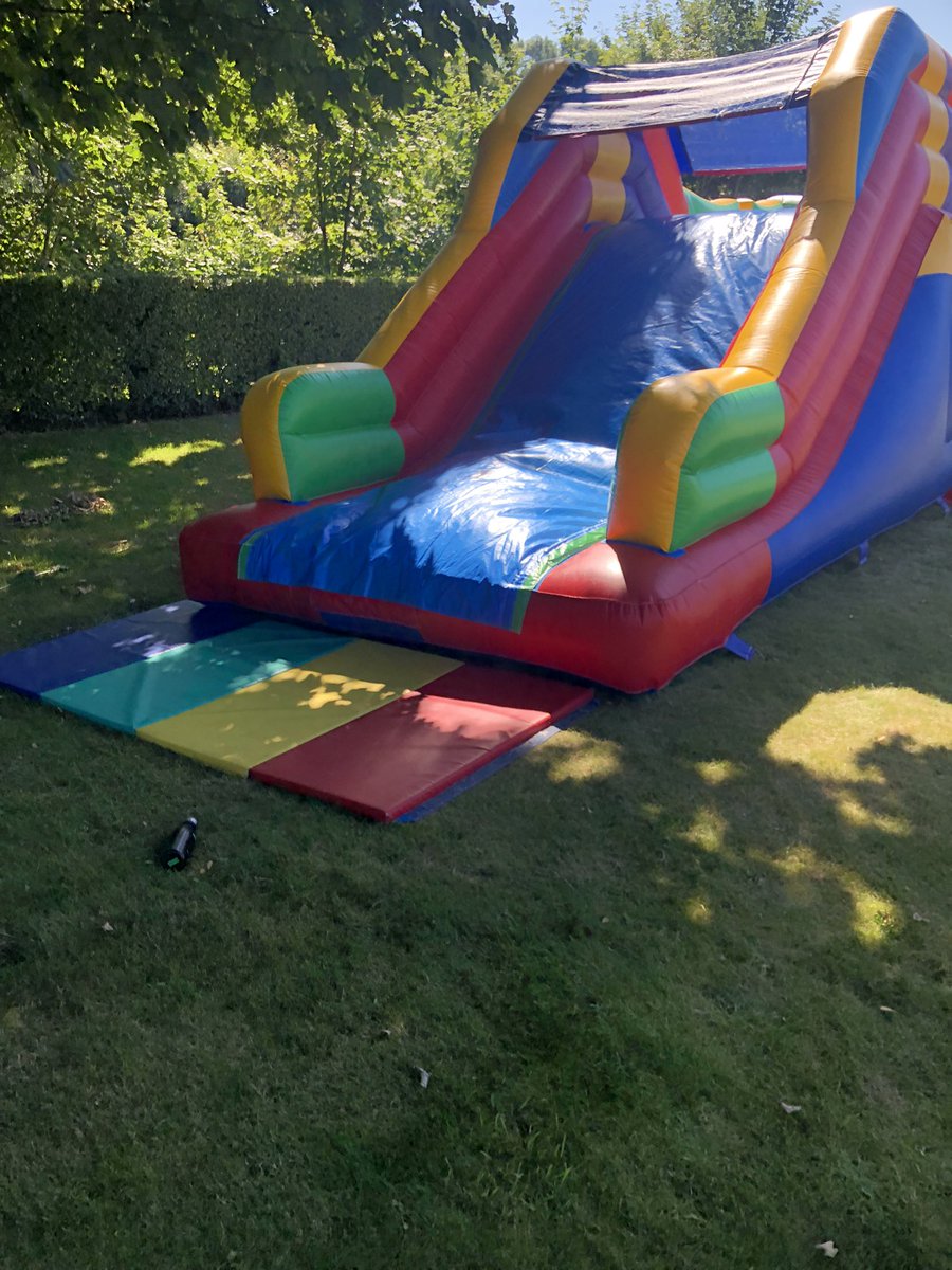sexeysboarding's tweet photo. All ready to go! #macbury #endoftermparty @SexeysSchool @SexeysSixth @BSAboarding https://t.co/iA4v1Wga6P