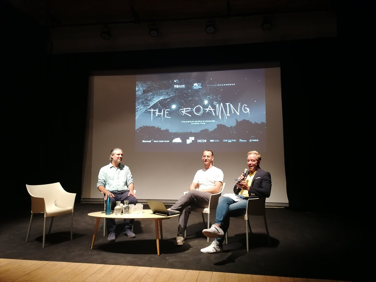 marie_albe's tweet photo. Ce matin on parle de la fabrication d'une expérience de théâtre immersif en réalité virtuelle avec @mathieupradat et @JeanDellac @Small_MacGuff - salle comble au Grenier à Sel ⚡@FestivalAvignon https://t.co/rbHUaj5VAN