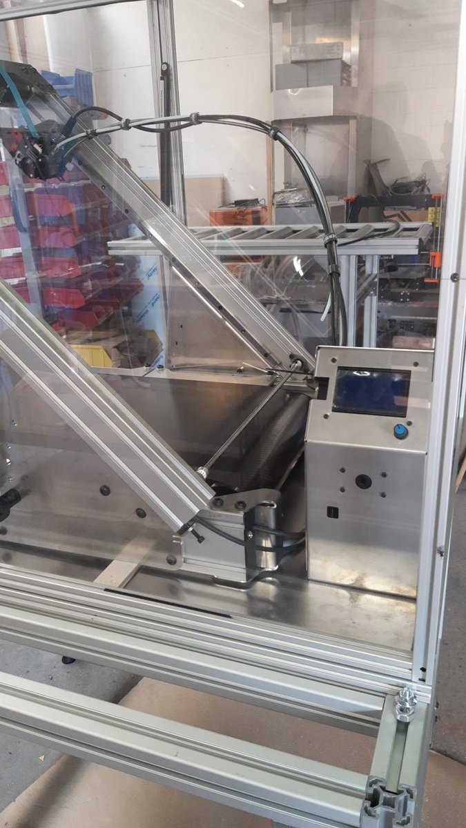 omd3d_peter's tweet photo. Custom built to specs of the customer... @BLACKBELT3D 

Sneak peek, final result will be visible in a few weeks.

Want to know more ? Give us a call
or send an email.

sales@omd3d.com
+32474 034 360
https://t.co/qe1m5x8QOD

#additivemanufacturing #cutomization3dprinters https://t.co/gwXmmA9sZK